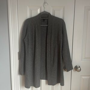Gray 100% Cashmere Sweater. Size small.